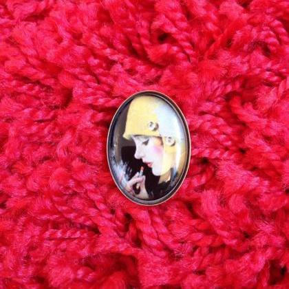 Pin 80 - Old School Pin Old Woman Image Brooch..