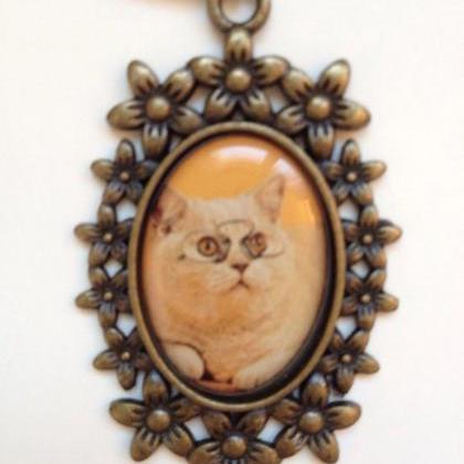 Vintage Pendant Necklace 162- Cat Image Waxed..