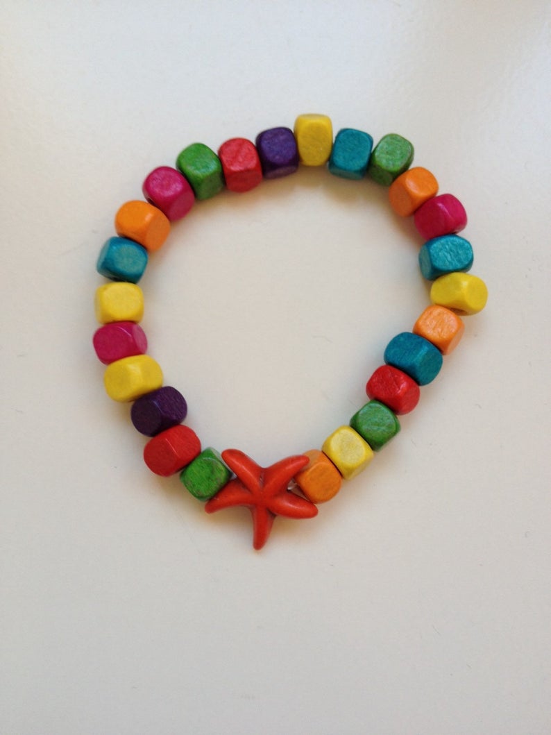 Little girl bracelet 150- starfish little girl fashion wood beads rainbow color jewelry for Kids