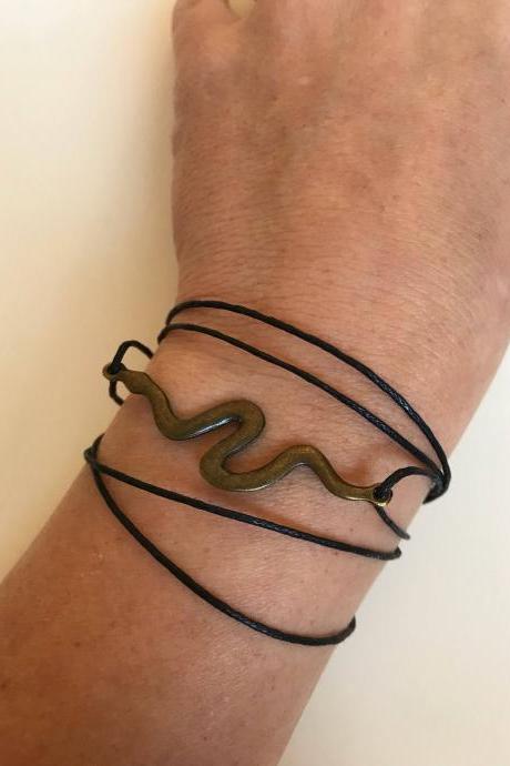 Snake Bracelet 335- Snake Friendship Bronze Charm Black Waxed Cotton Bracelet Gift Adjustable Current Womenswear Unique Innovative