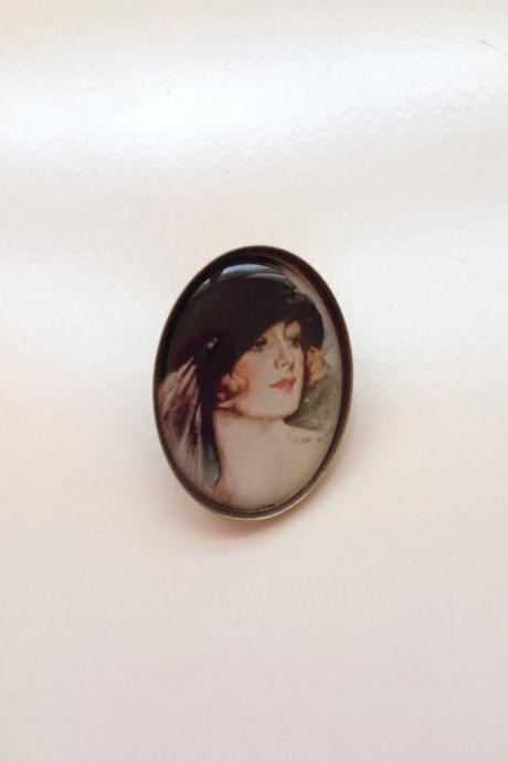 Pin 84 - Old School Pin Old Woman Image Brooch Perfect Gift Vintage Style Autumn Winter Fashion